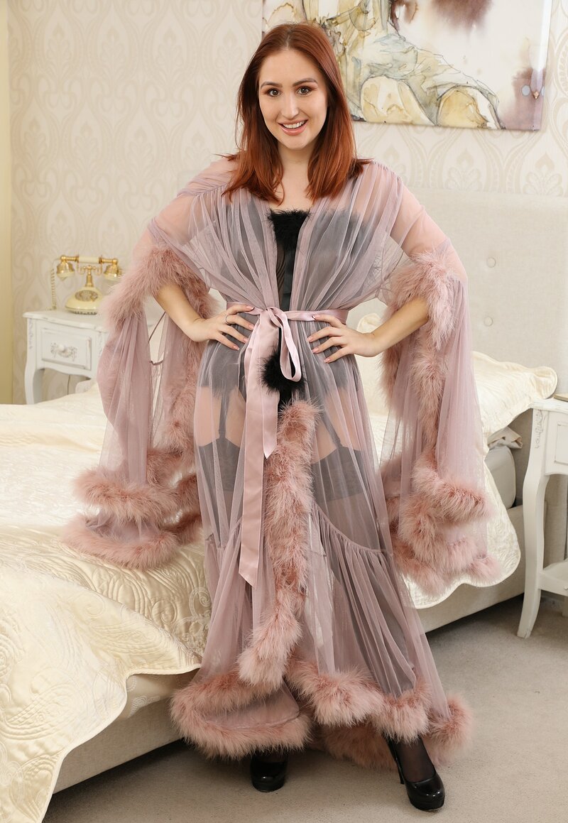 Проститутка Чарлиз